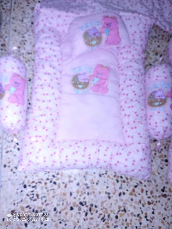 baby comforter 8 PC set 3