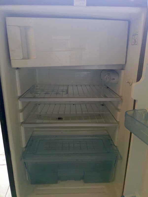 dawlance fridge room size for sale 1