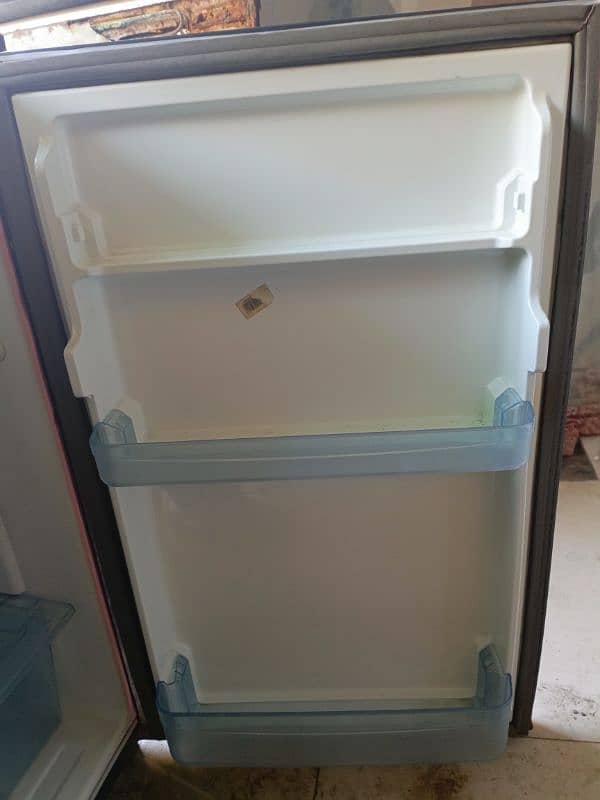 dawlance fridge room size for sale 2