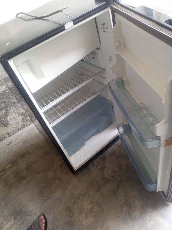 dawlance fridge room size for sale 5