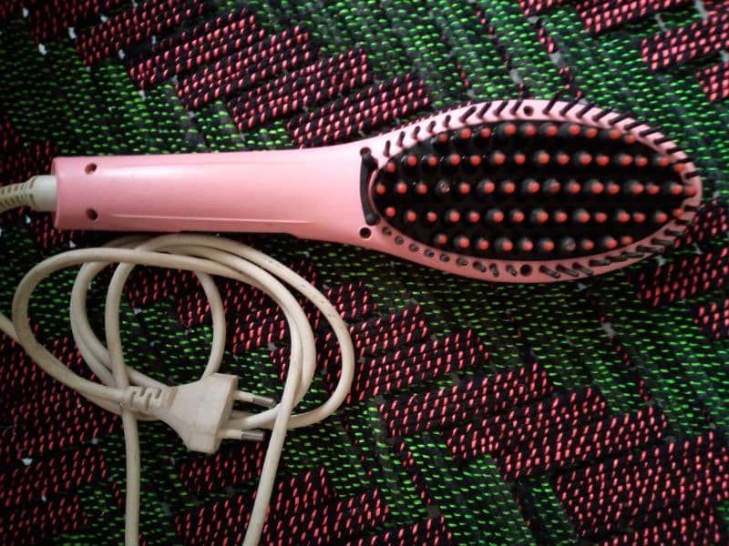 Straightener brush Straightener 1