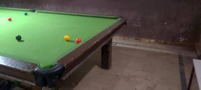 snooker table 0