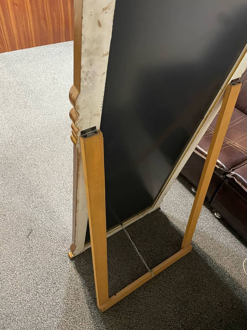 standing mirror for parlours home & Office 2/7.5 2