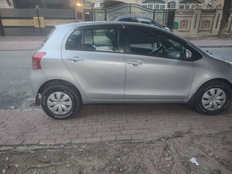 Toyota Vitz 2013 Model For Sale 4