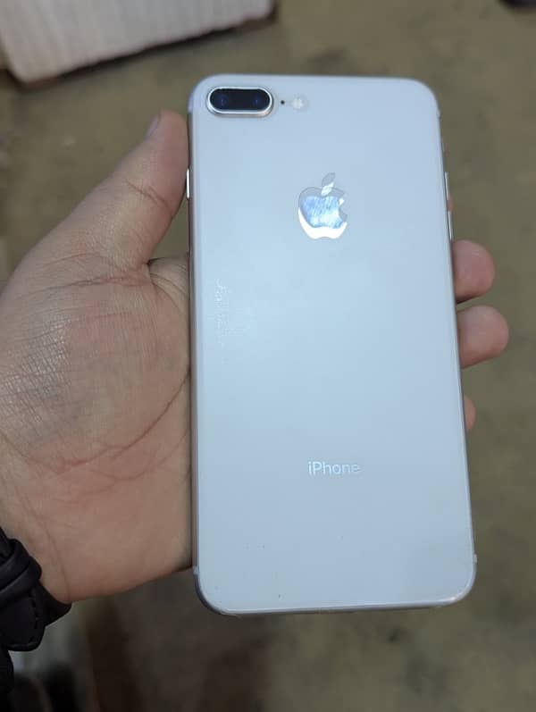 IPHONE 8 PLUS 4