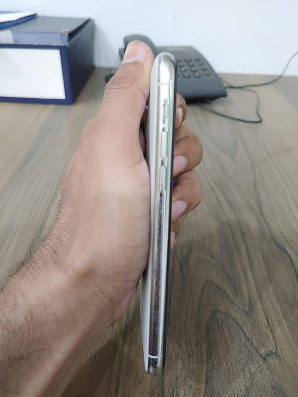 iphone 11 pro 64 gb 3