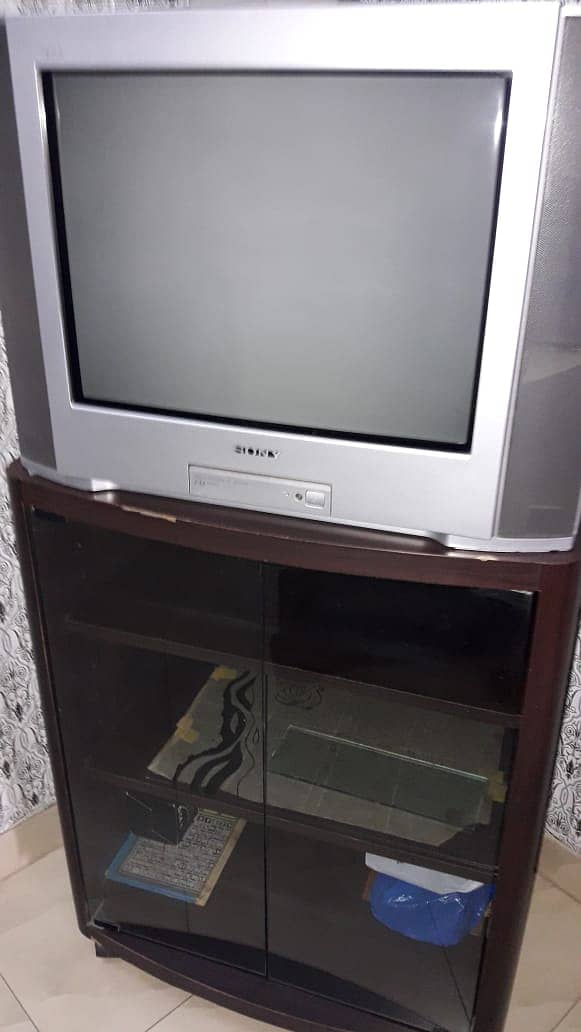 TV TROLLEY (LIKE BRAND NEW) 0