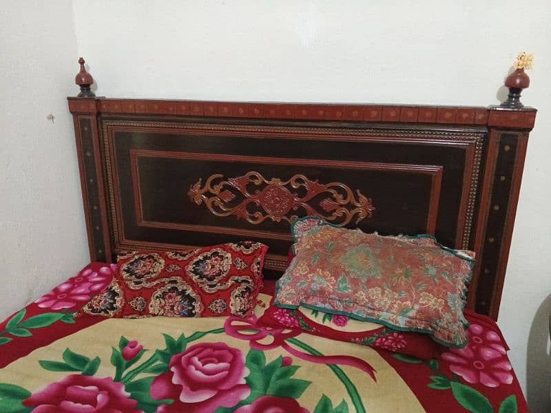 A bed 1