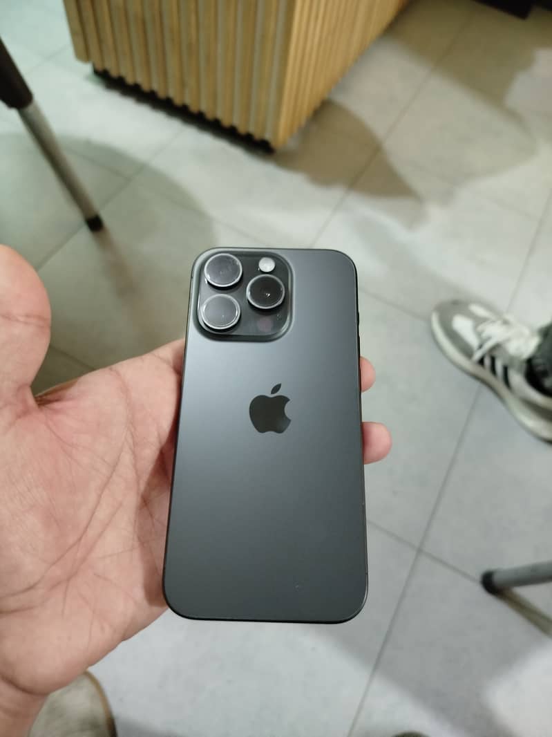 Apple iPhone 15 Pro jv 9