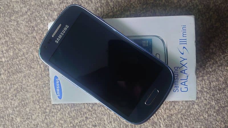 Samsung S3 mini 0