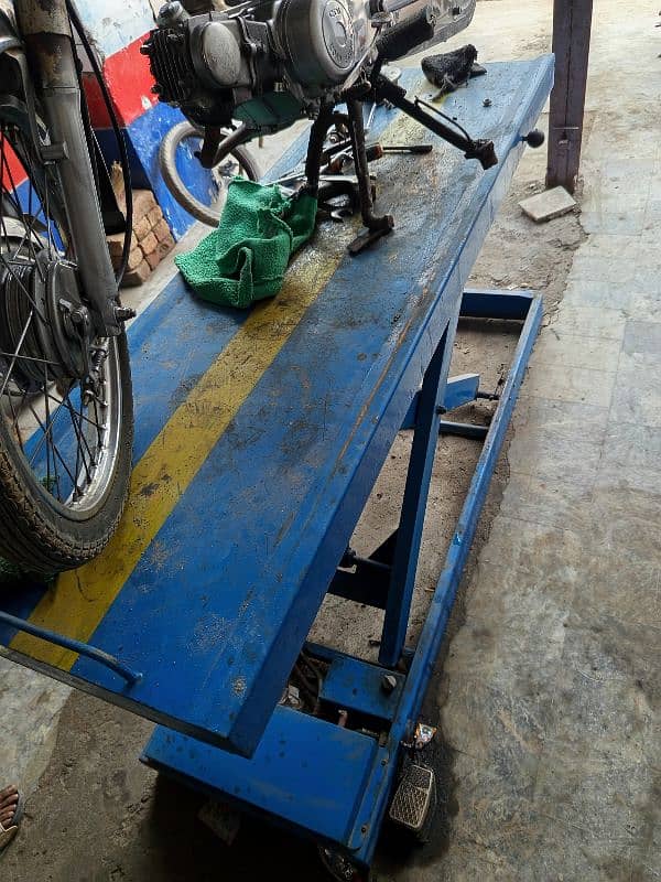 motorcycle lift 1