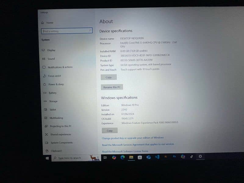 Dell laptop core (Tm) i5 8 ram 256 GB 6