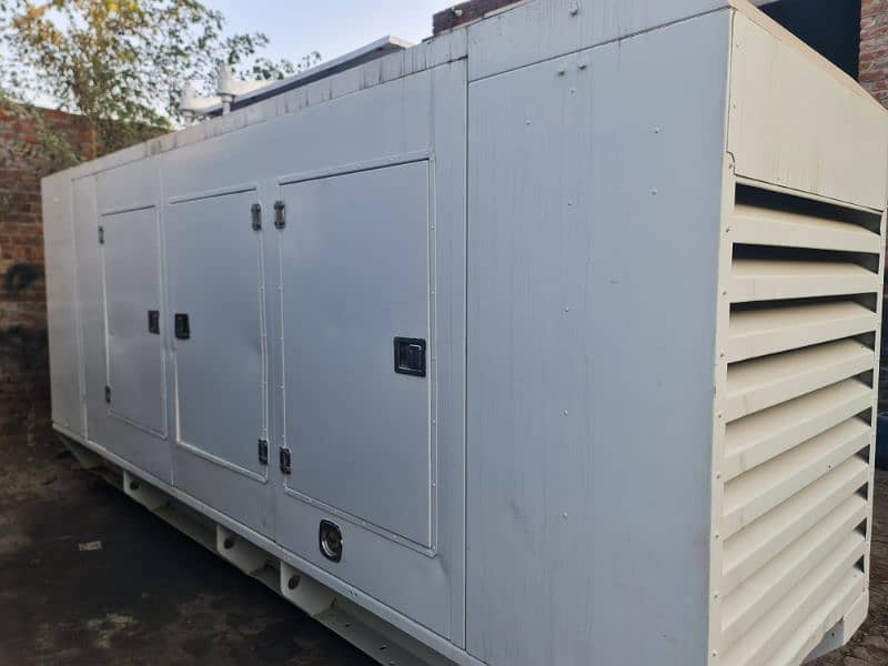 400Kva Perkin Generator. 0