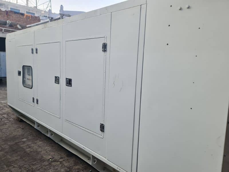 400Kva Perkin Generator. 10