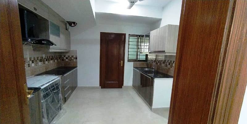 3-Bedroom New Flat For Sale In Sector B Askari 11 Lahore 2