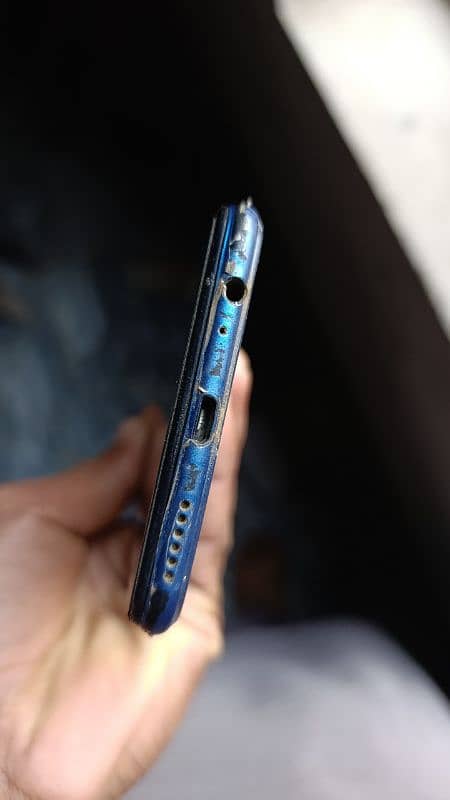 infinx S5 lite condition 5/10 daba charge Ka sath. . . 4