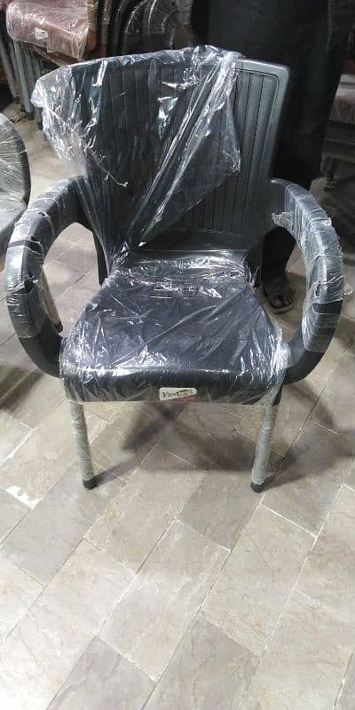 / plastic chairs / office  / executive chairs /  / chairs in karachi 10