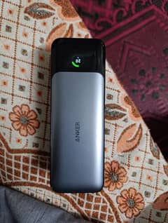 Anker 737 powerbank 24,000 mah 140 watt