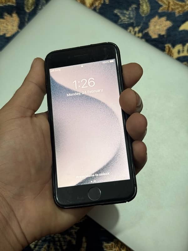 Iphone 7 (128GB) PTA Approved 1