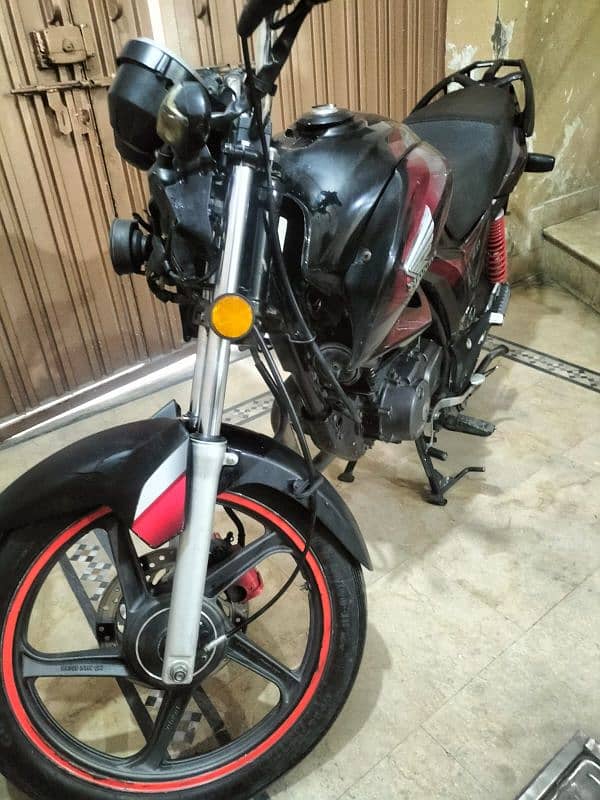 honda cB 150 F 1