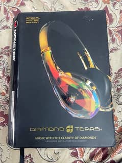 Monster diamond tear headphone very rare.