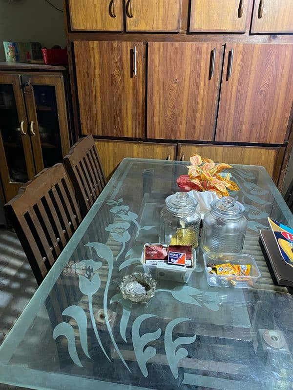 SIX SEATER DINING TABLE FOR SALE 1