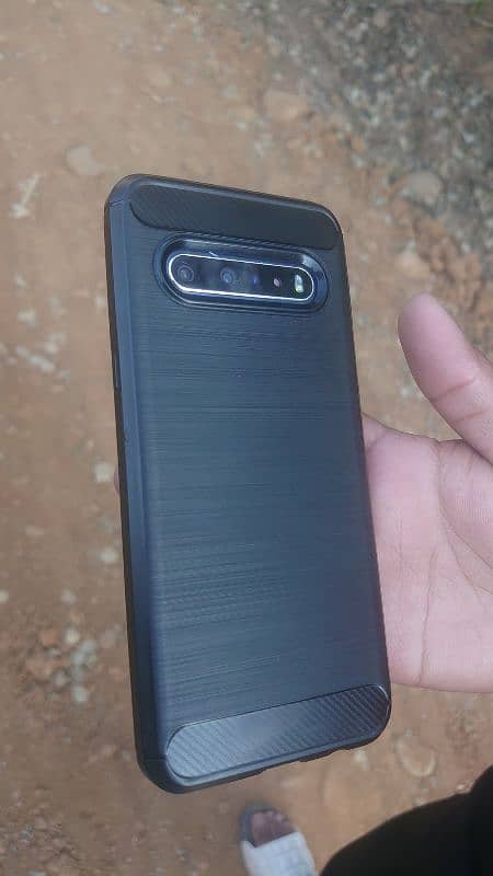 LG V60THINQ 5G 0