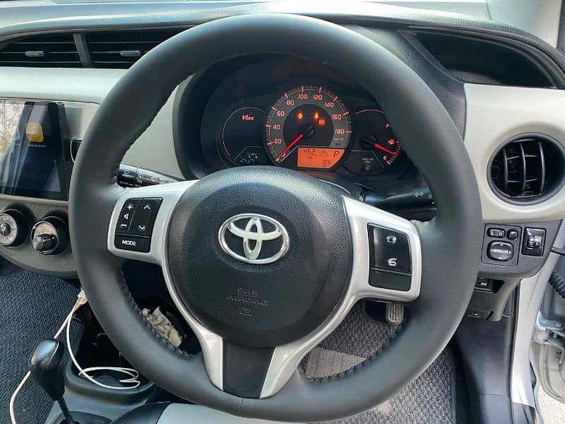 Toyota Vitz 2014/2017 5