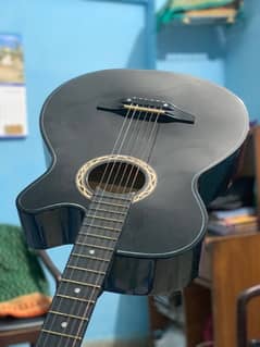 hyburg guitar almost its new