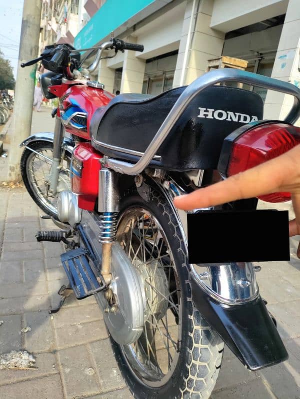 Honda CG 125 Model: 2020 3