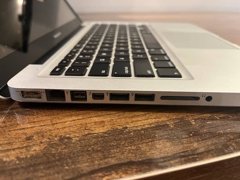 Used MacBook Pro 13" (2011) - High Sierra 12