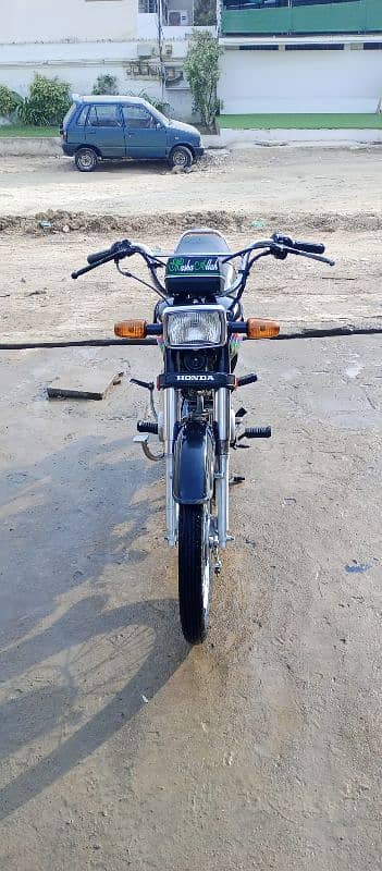 Honda CD70 7