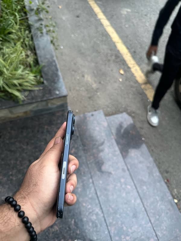 Iphone 15pro max Jv blue colour 3