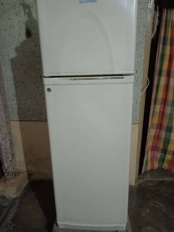 sailing the fridge condition new mobile number 03495974183 2