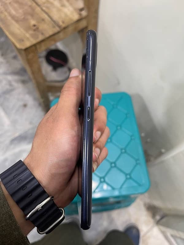 realme c21 4/64 one hand used with box best battery timming 3