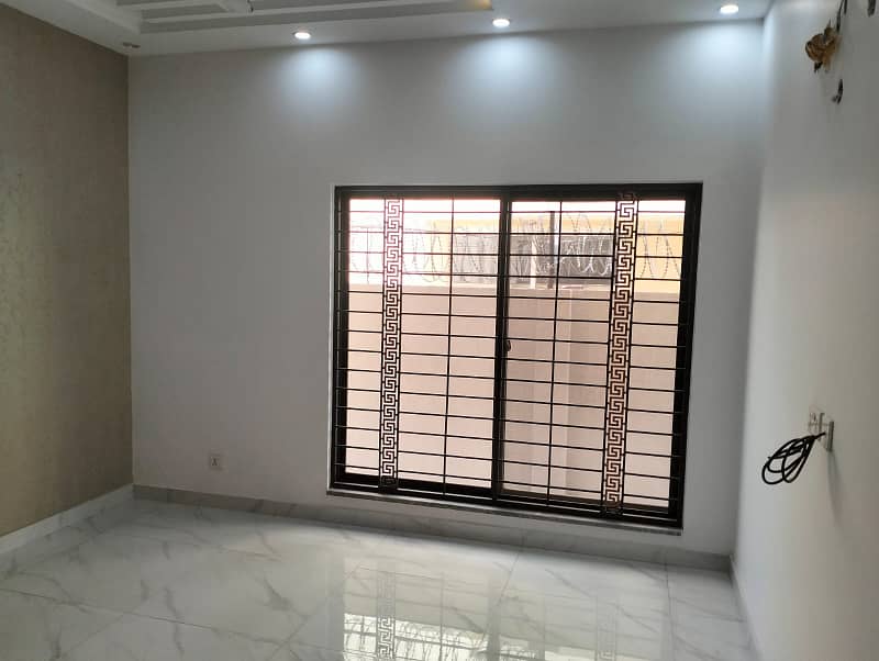 10 Marla House For Sale In Paragon City Lahore 44