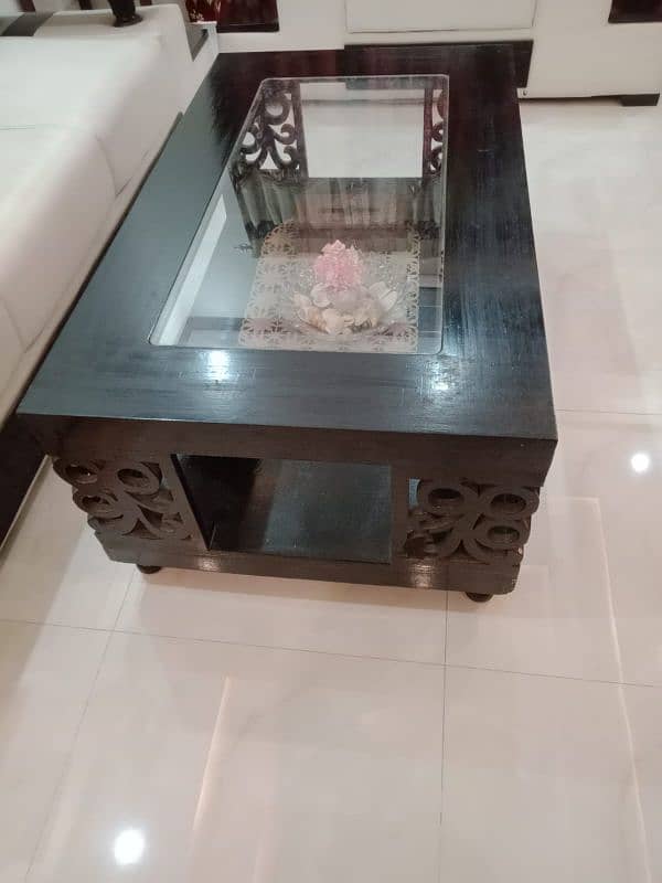 center table 0