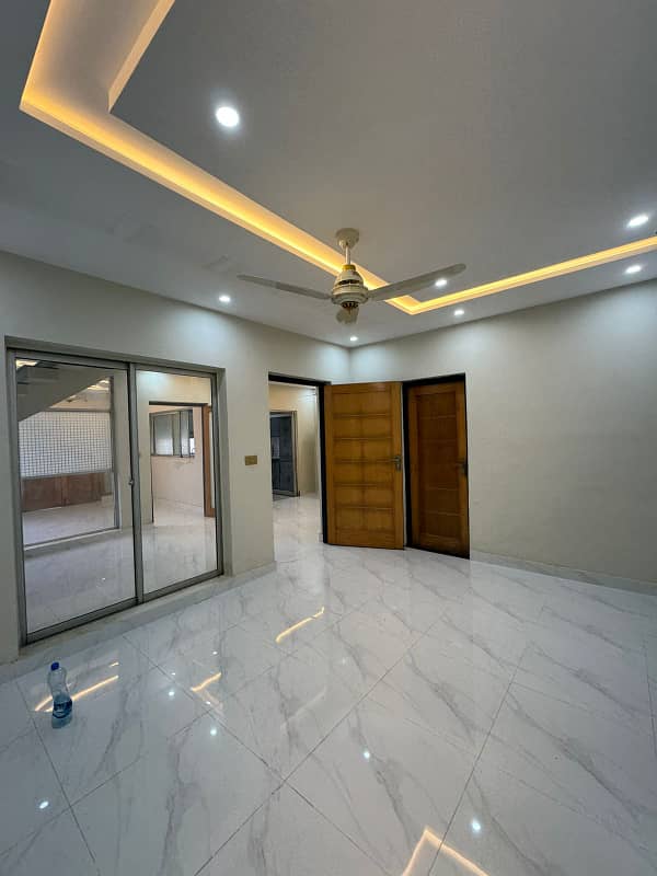 10 marla portion for rent In sector c bahria town lahore 0