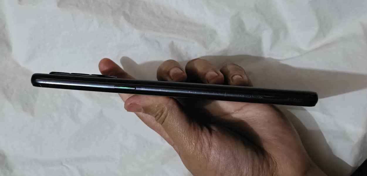 OPPO Reno 6 with Box 2