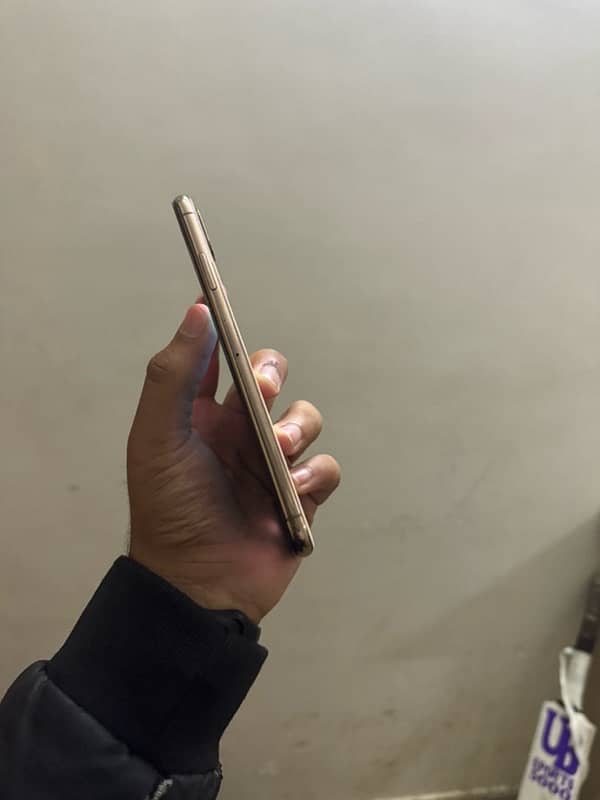 iphone xs max (256gb) pta 3