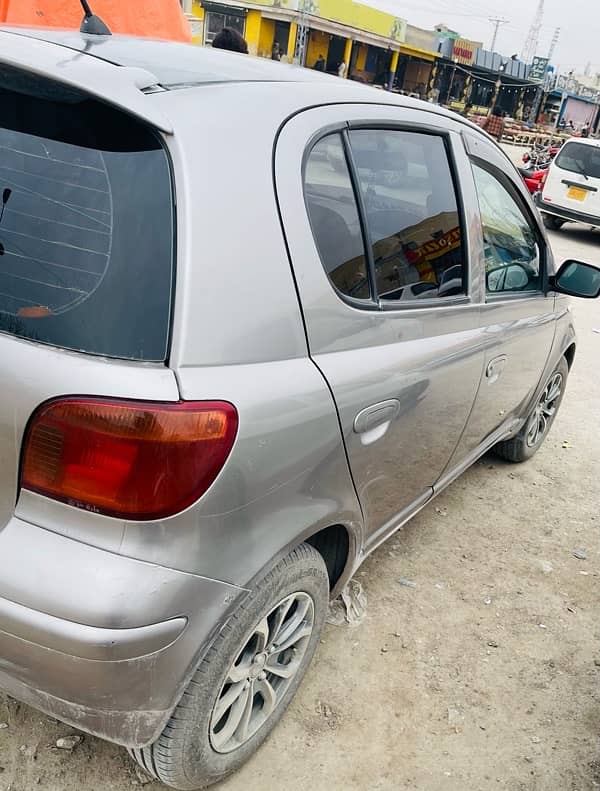 Toyota Vitz 2003 1