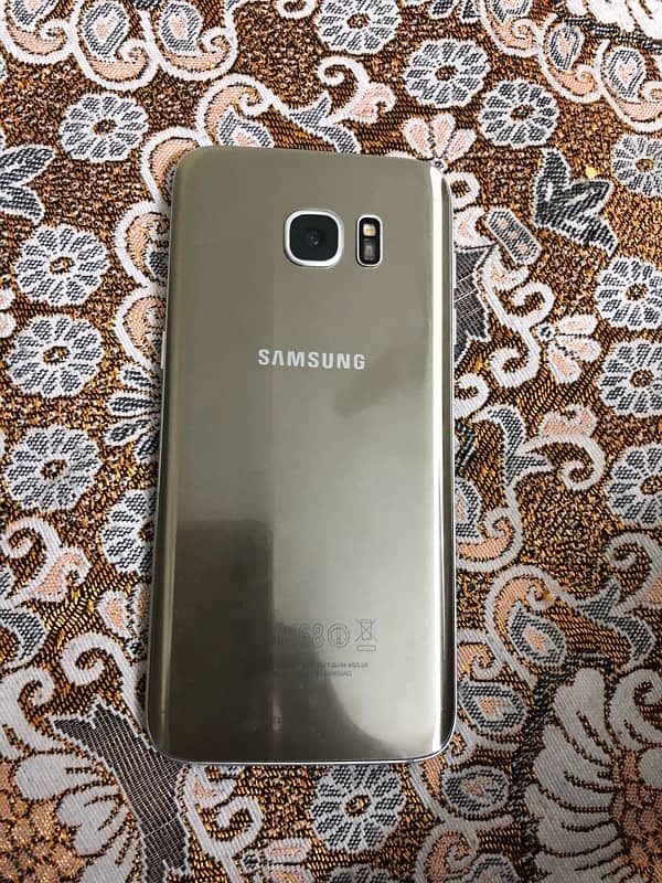 samsung S7 edge panel sai chlta hai 1