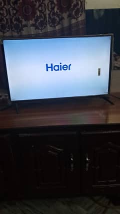 Haier 32" H-CAST series LED TV 32 Inch - H32D2M (Mobile Sharing)