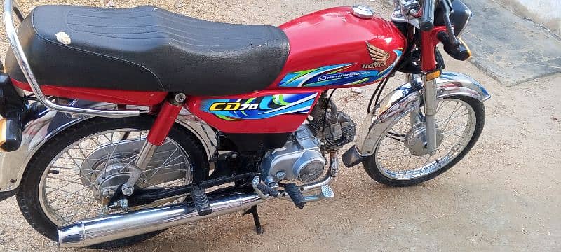 Honda CD 70 2024 6