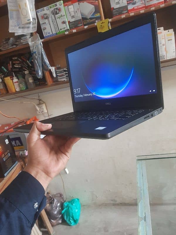 Dell i5 7 generation  laptop in black colour 0