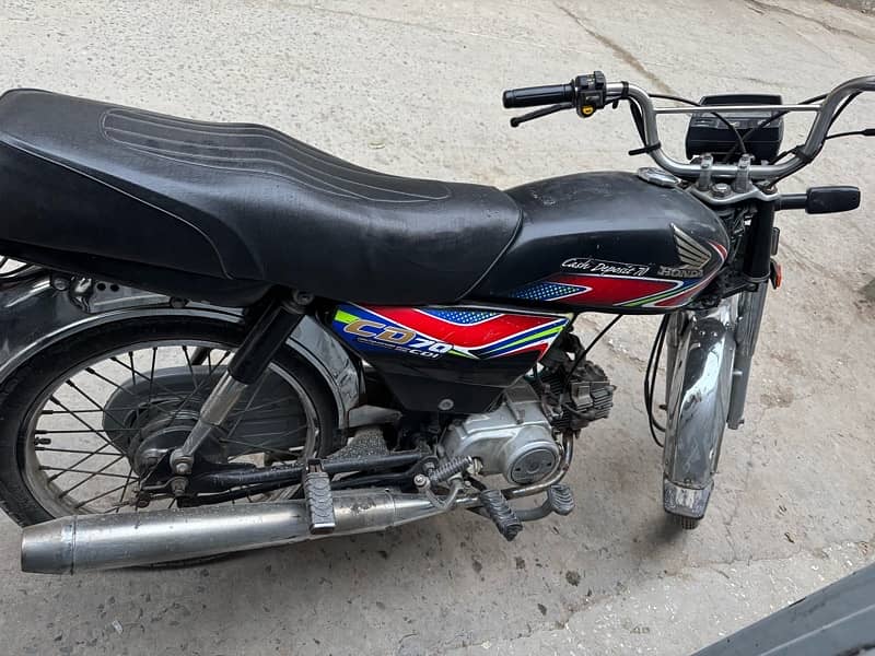 Honda Cd 70 2018 black 3