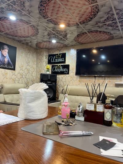 ACCOUNTANT FULL TIME . part time