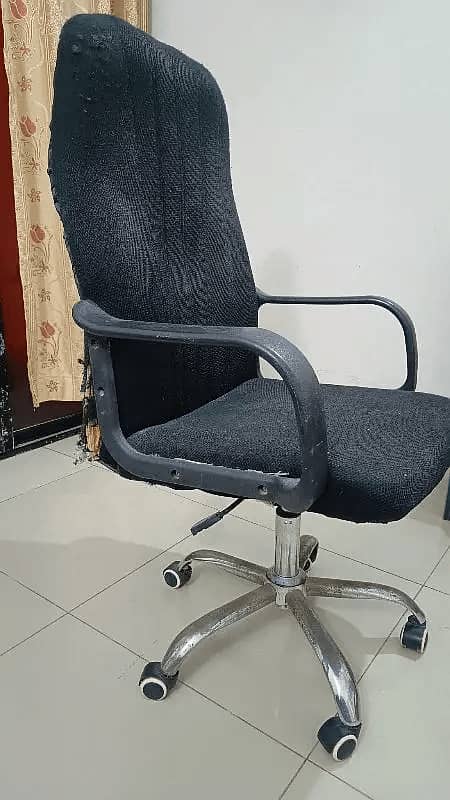 Revolving Office Chair 1