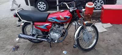 Honda 125 total pack condition 10/10 location Lahore gaju Mata