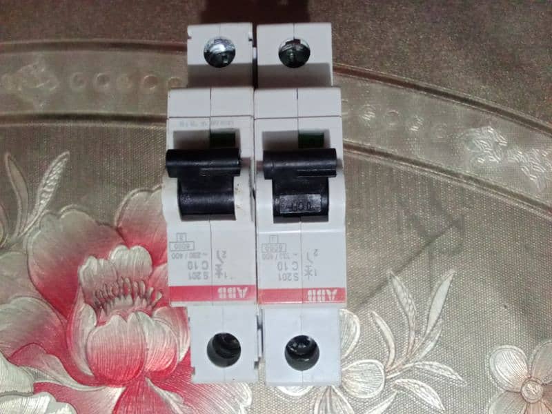 Solar DC Breaker and Changeover Breaker Switch 6